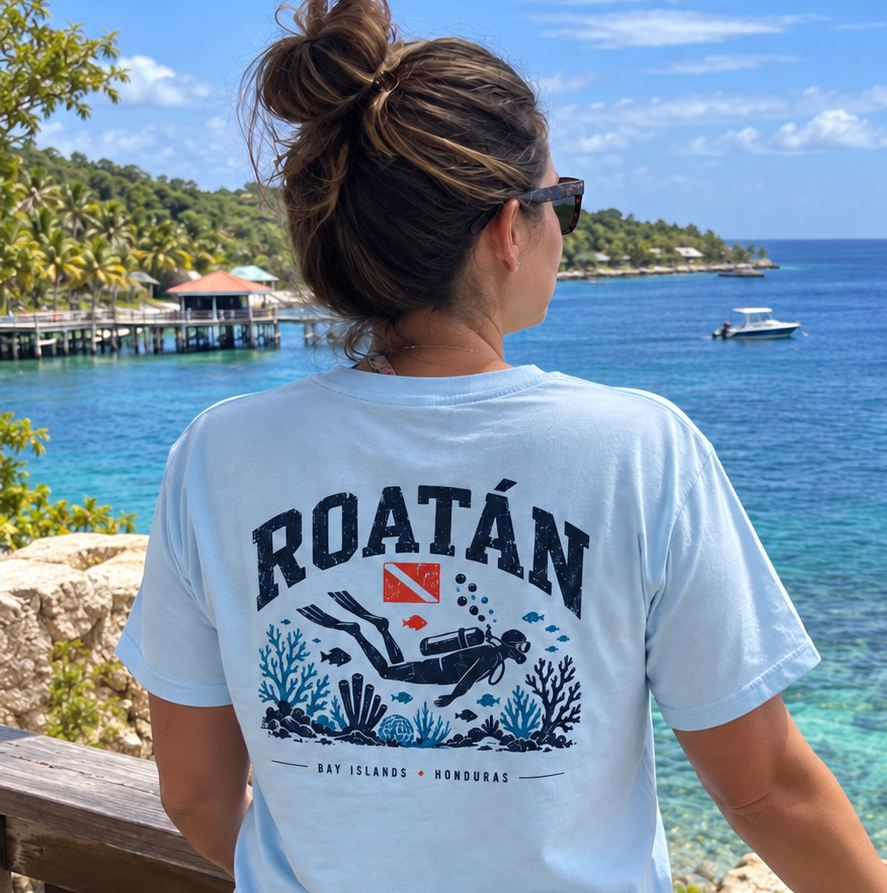 Roatán Scuba Diving Front and Back Tee